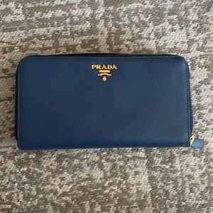 Prada Portafoglio Saffiano Metal Oro Wallet